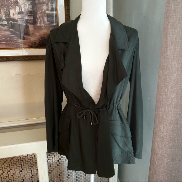 Revolve Cupcakes and Cashmere Army Jacket women’s sz medium olive green casual - Picture 13 of 15